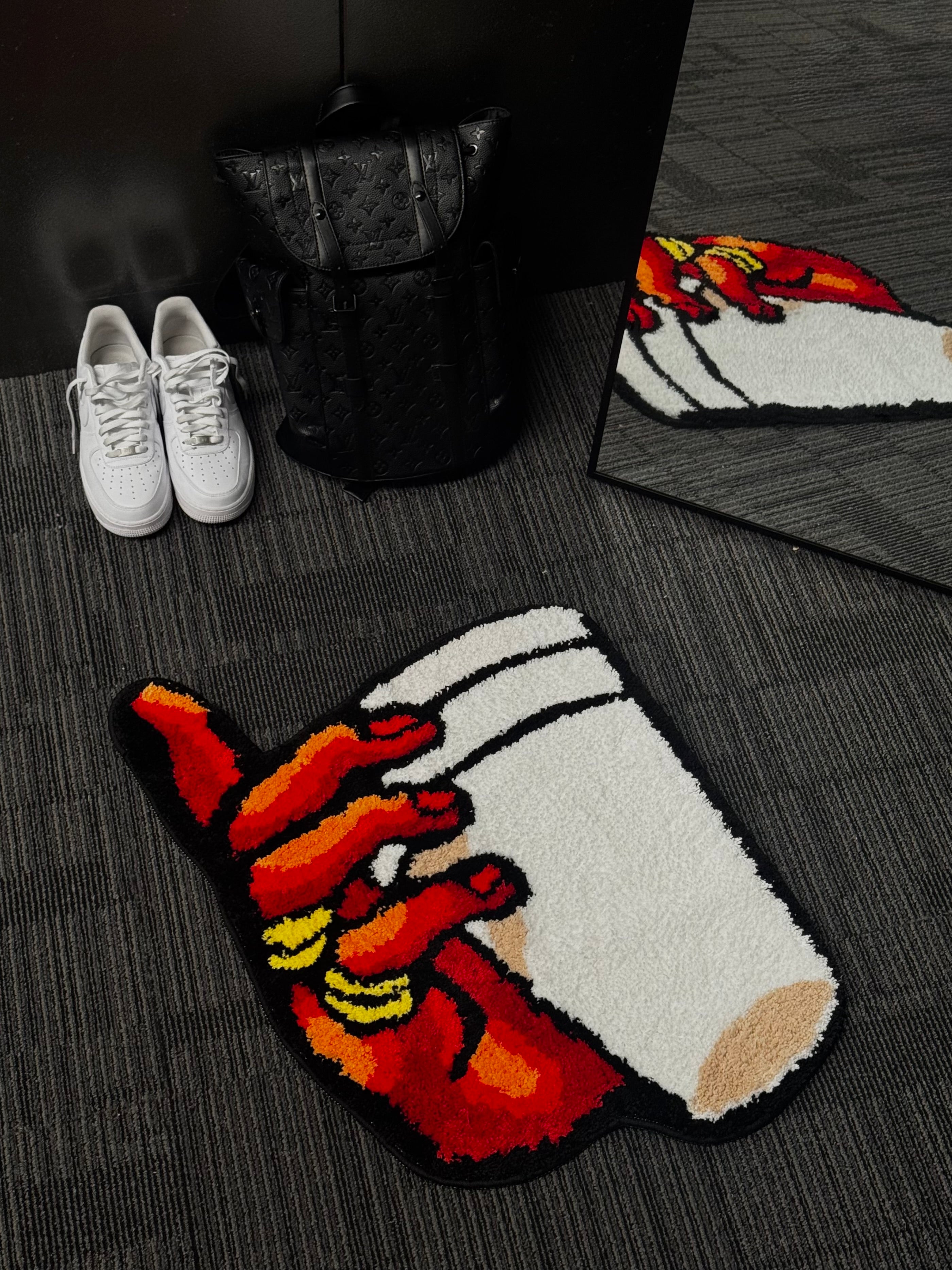 DOUBLE CUP RUG